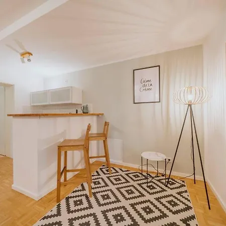 Parklounge In Historic