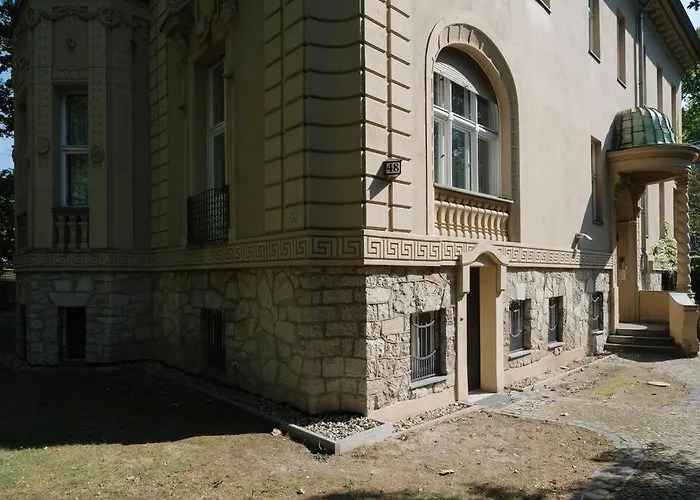 Parklounge In Historic Appartamento