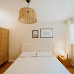 Parklounge In Historic Appartement Berlin