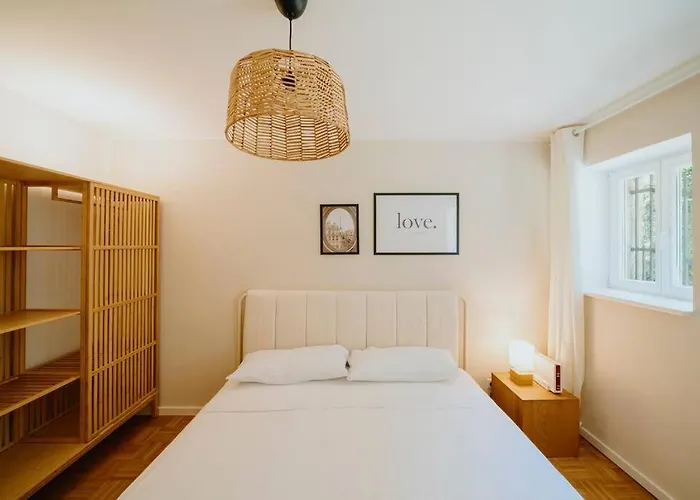 Parklounge In Historic Apartamento Berlim